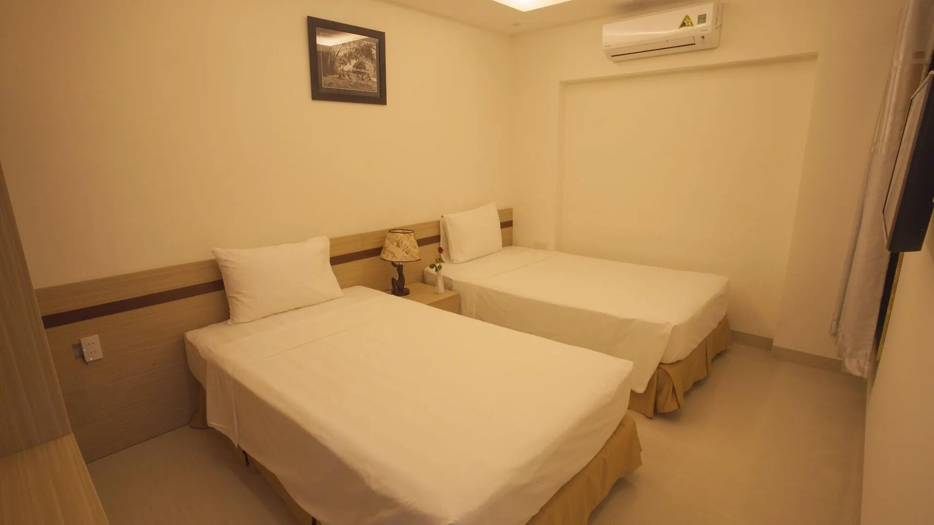 **  Melody Hotel Nha Trang Vietnam
