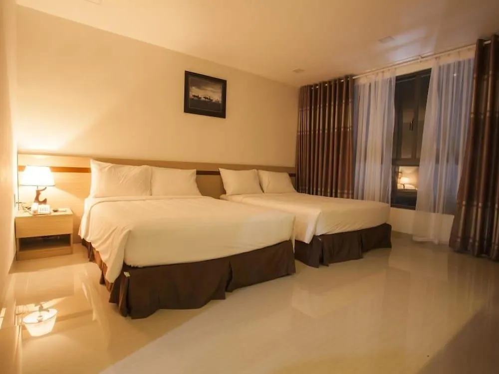 Melody Hotel Nha Trang 2*,
